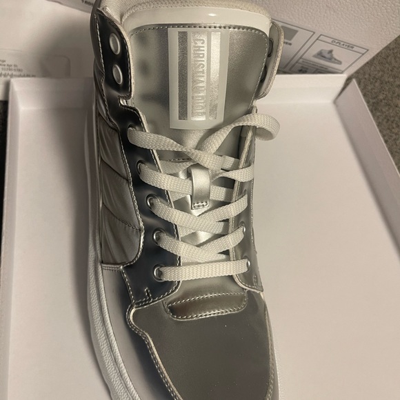 Brand new dior sneakers in box D-player - Picture 4 of 4